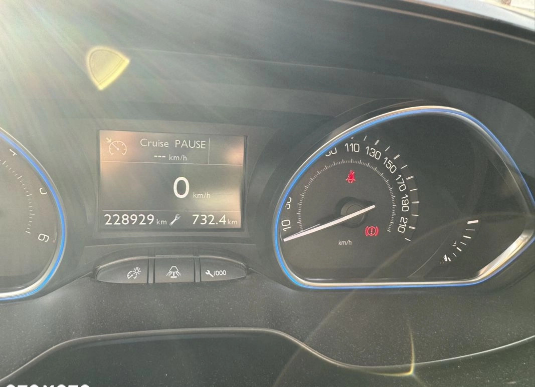 Peugeot 2008 cena 33500 przebieg: 230000, rok produkcji 2014 z Słupca małe 121